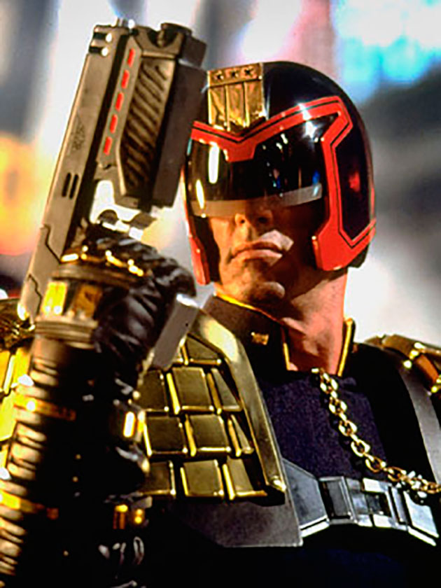 sylvester-stallone-superheroe-judge-dredd