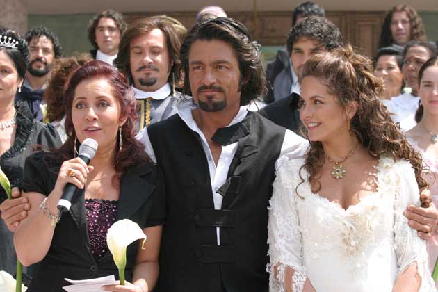 alborada-carla-estrada-lucero-telenovela