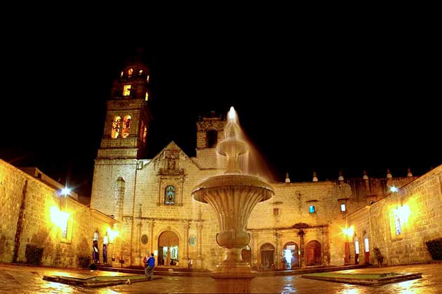 iglesia-turismo-pueblo-magico-michoacan