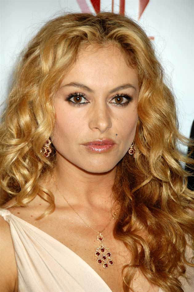 paulina-rubio-orden-arresto-espana-deuda