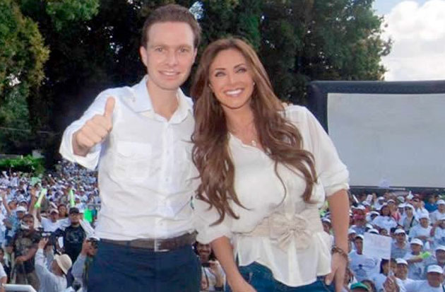 Anahi y su novio