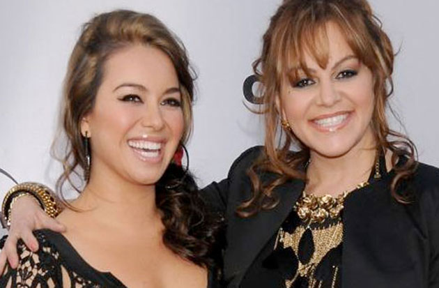 Chiquis y Jenni