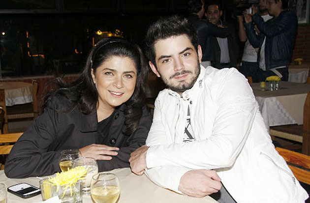 Victoria ruffo e hijo