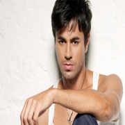 enrique_iglesias_coty_perfume