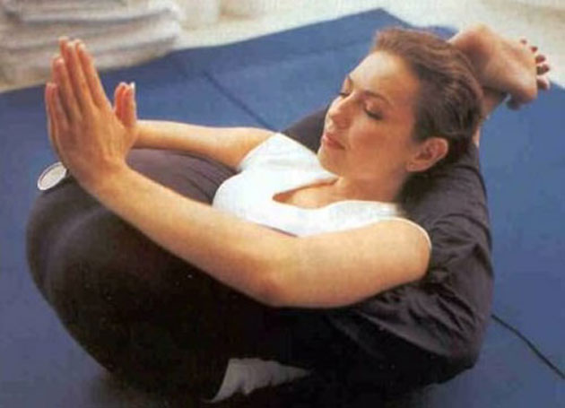 lili-estefan-yoga